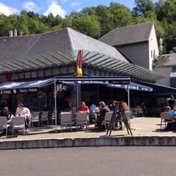 Les 4 Feuilles - Brasserie Vue extérieur terrasse