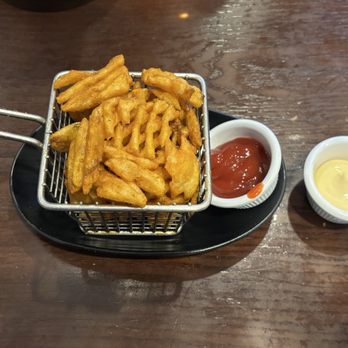 Batten Ramen - Curry waffle fries - Ramen Near Me - Fort Lee, New Jersey Batten Ramen - Curry waffle fries - Ramen Near Me - Fort Lee, New Jersey