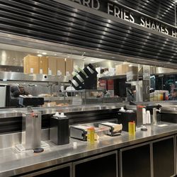 Shake Shack Mall in Columbia - Inside Shake Shack