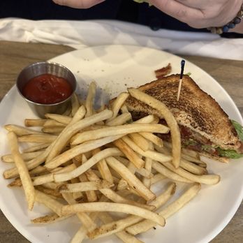 Cyrano's - California BLT - Desserts Near Me - Saint Louis, Missouri