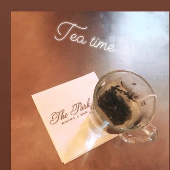 Lafayette Park - Complimentary teas in the relaxation room - Hotels Near Me - Lafayette, California