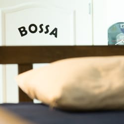 Knock Knock Hostel - Quarto de 6 camas, feminino, com banheiro dentro do quarto.