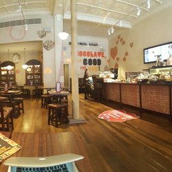 Max Brenner - Has AC but no wifi