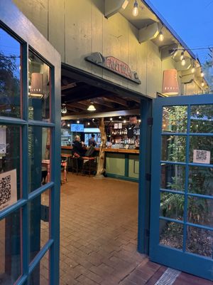 JoJo's Restaurant by null