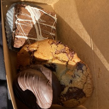 Nonna Mercato - Brownie with marshmallow, Large Chocolate Chunk Cookie and Chocolate Cake Donut - Bakeries Near Me - Long Beach, California Nonna Mercato - Brownie with marshmallow, Large Chocolate Chunk Cookie and Chocolate Cake Donut - Bakeries Near Me - Long Beach, California