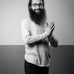 Yoga Lobo - Yoga Director Rob