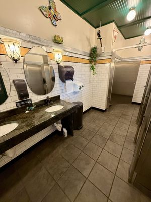 Raíces Mexican Cantina by null