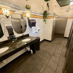 Raíces Mexican Cantina - Bathroom
