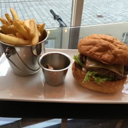 Beißer Burger - Leckeres Mittagsmenü für ca. 8 Euro