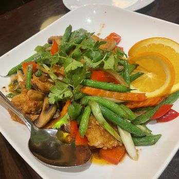 Mai Thai - Golden crispy prawns and vegetables - Thai Near Me - Benicia, California Mai Thai - Golden crispy prawns and vegetables - Thai Near Me - Benicia, California