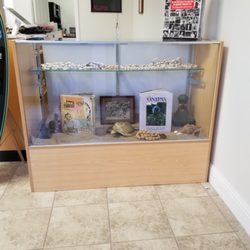 Cuzins Kitchen - Display Case