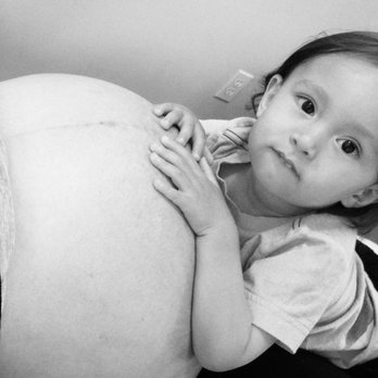 Ellah Ray Homebirth Midwife - Sibling Love - Midwives Near Me Ellah Ray Homebirth Midwife - Sibling Love - Midwives Near Me
