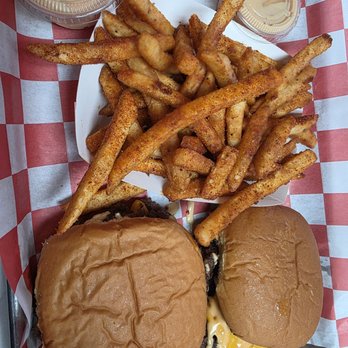 Hot Bunz - Classic smash - Fast Food Near Me - Rancho Cordova, California Hot Bunz - Classic smash - Fast Food Near Me - Rancho Cordova, California