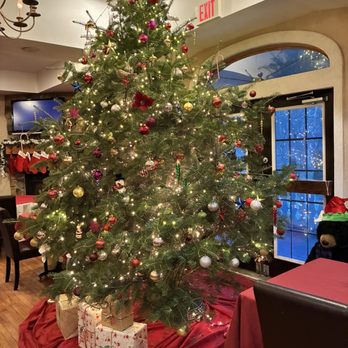 Villa Lentini Ristorante - This is their Christmas tree. It was very beautiful. - Italian Near Me - Coplay, Pennsylvania Villa Lentini Ristorante - This is their Christmas tree. It was very beautiful. - Italian Near Me - Coplay, Pennsylvania