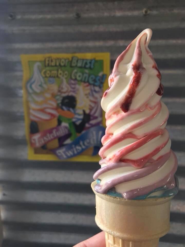 1000 Island Miniature Golf and Driving Range Logo