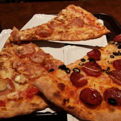 Momenti Di Pizza