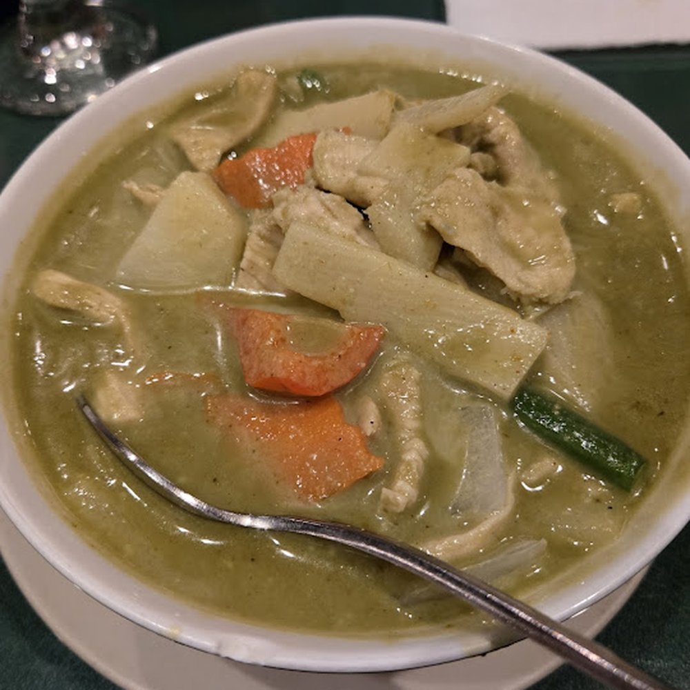 Angkor Restaurant - Green curry chicken - Cambodian Near Me - Pittsburgh, Pennsylvania