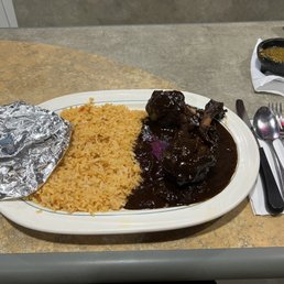 Pollo En Mole