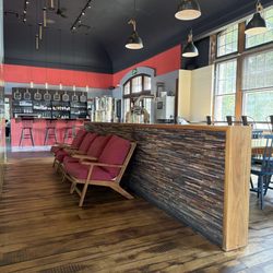 The 5 Kings Restaurant & Picaroons Brewhouse