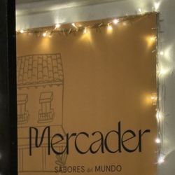 Mercader - Inside signage