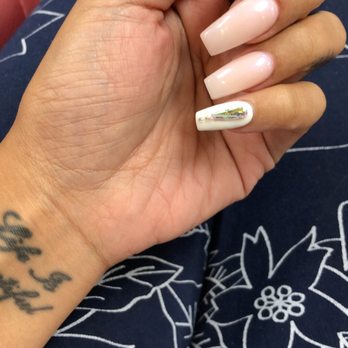 Amazing Nails & Spa - Nail Salons Near Me - Tracy, California