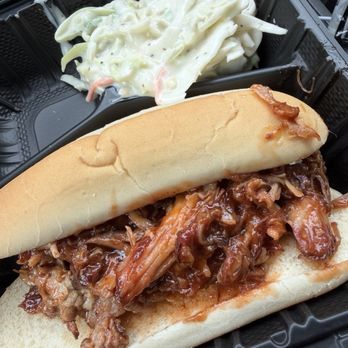 Smokin Beach BBQ - Pulled Pork Sandwich & coleslaw - Barbeque Near Me - Garibaldi, Oregon Smokin Beach BBQ - Pulled Pork Sandwich & coleslaw - Barbeque Near Me - Garibaldi, Oregon