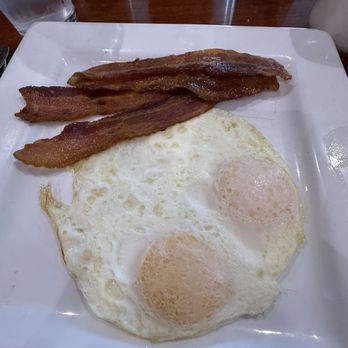 The Nook - Eggs and bacon - Breakfast & Brunch Near Me - Los Angeles, California The Nook - Eggs and bacon - Breakfast & Brunch Near Me - Los Angeles, California
