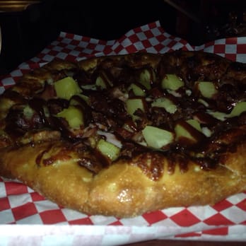 Castaways - Obama mama pizza - Sports Bars Near Me - Phoenix, Arizona