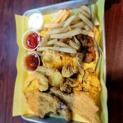 Catfish House - Catfish,  shrimp and oyster combo