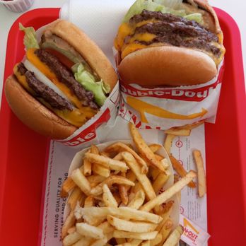 In-N-Out Burger - 3x3 and double double exta onion - Burgers Near Me - Fresno, California