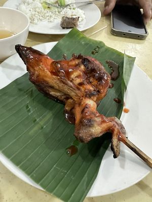 Aling Lucing by null