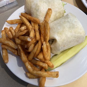 Holland Hotel - Cheeseburger wrap - Also a 10/10 - Hotels Near Me - Holland, New York Holland Hotel - Cheeseburger wrap - Also a 10/10 - Hotels Near Me - Holland, New York