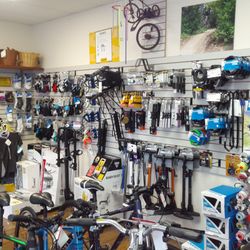 Sugar's Bike Shop - Pumps, water bottle holders, car racks and much more.