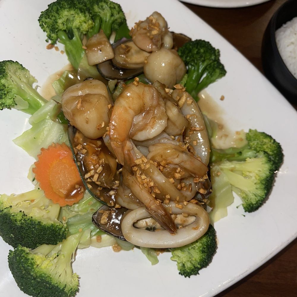 Cilantro Asian Bistro - Seafood Platter - Asian Fusion Near Me - Hallandale Beach, Florida Cilantro Asian Bistro - Seafood Platter - Asian Fusion Near Me - Hallandale Beach, Florida