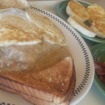 Wright Bros Cafe & Grille - biscuits and red eye gravy - Cafes Near Me - Honolulu, Hawaii