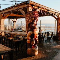 Makai Island Kitchen & Groggery - Makai's Outdoor Patio