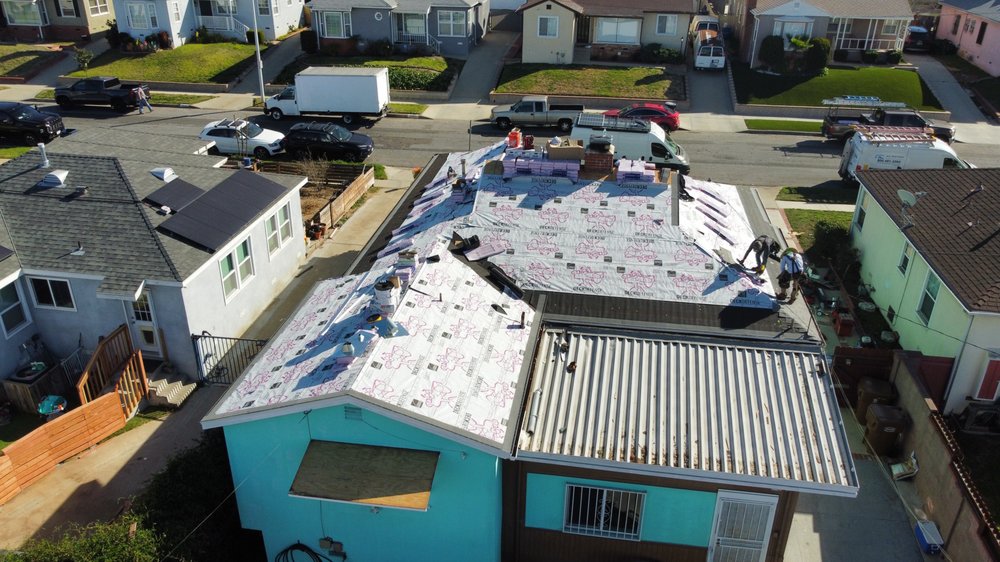 Slide of Grand Canyon Roofing