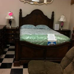 100% wood bedroom