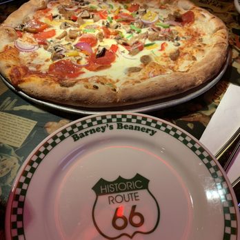 Barney's Beanery - Pizza - too undercooked :( - Breakfast & Brunch Near Me - Santa Monica, California