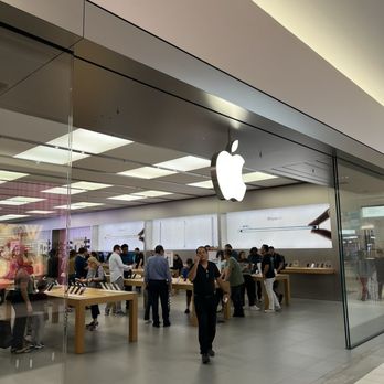 Apple Boca Raton - Front of store - Boca Raton - Computers Near Me - Boca Raton, Florida