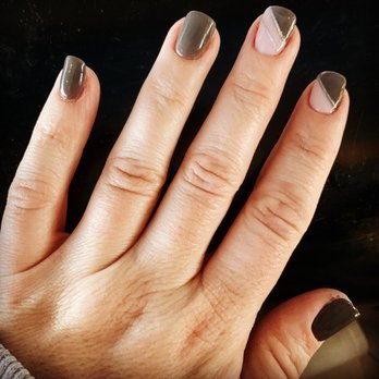 Underground Nail Art - Natural nail, dipping powder - Nail Salons Near Me - Chicago, Illinois