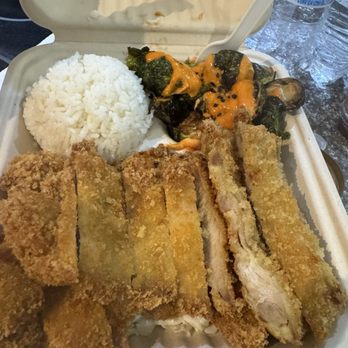 Kaleis - Chicken Katsu and bressels. The bressels are very good and had a delicious topping. - Hawaiian Near Me - Lahaina, Hawaii Kaleis - Chicken Katsu and bressels. The bressels are very good and had a delicious topping. - Hawaiian Near Me - Lahaina, Hawaii