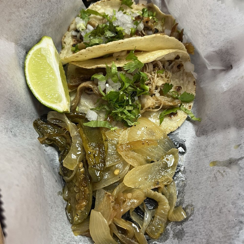 Las Flores Mexican - Carnitas tacos - Mexican Near Me - Miami, Florida