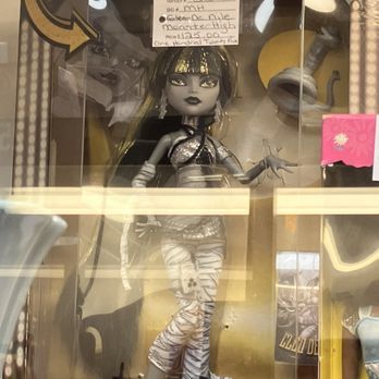 Brass Armadillo Antique Mall - Doll Collector's dream... or nightmare. - Antiques Near Me - Des Moines, Iowa Brass Armadillo Antique Mall - Doll Collector's dream... or nightmare. - Antiques Near Me - Des Moines, Iowa
