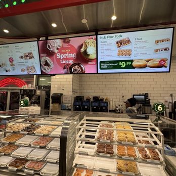 Krispy Kreme - Donuts Near Me - New York, New York Krispy Kreme - Donuts Near Me - New York, New York