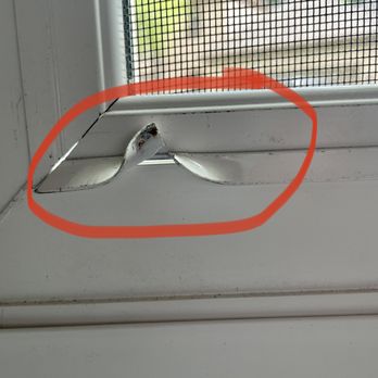 Window Nation Northern Virginia - Bent metal on window screen. - Windows Installation Near Me - Lorton, Virginia Window Nation Northern Virginia - Bent metal on window screen. - Windows Installation Near Me - Lorton, Virginia