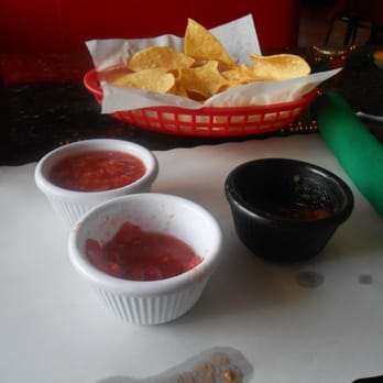 El Paso II - salsa and chips - Mexican Near Me - Hollywood, Florida