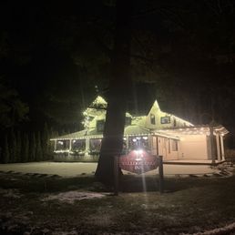 Exterior photo of Walloon Lake Inn - Walloon Lake, Michigan Exterior photo of Walloon Lake Inn - Walloon Lake, Michigan