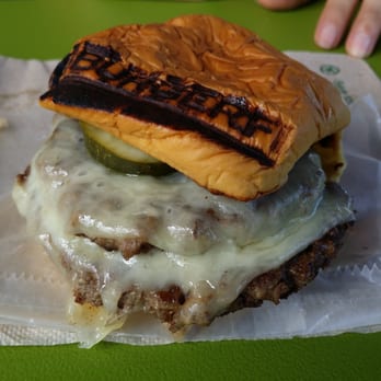 BurgerFi - White cheddar burger, great cheesy taste - Burgers Near Me - Wellington, Florida BurgerFi - White cheddar burger, great cheesy taste - Burgers Near Me - Wellington, Florida