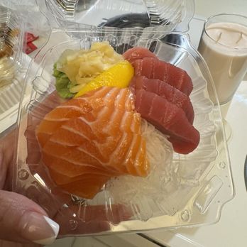Mioki Sushi - Sashimi with the Bento Deluxe Dinner - Sushi Bars Near Me - Fremont, California